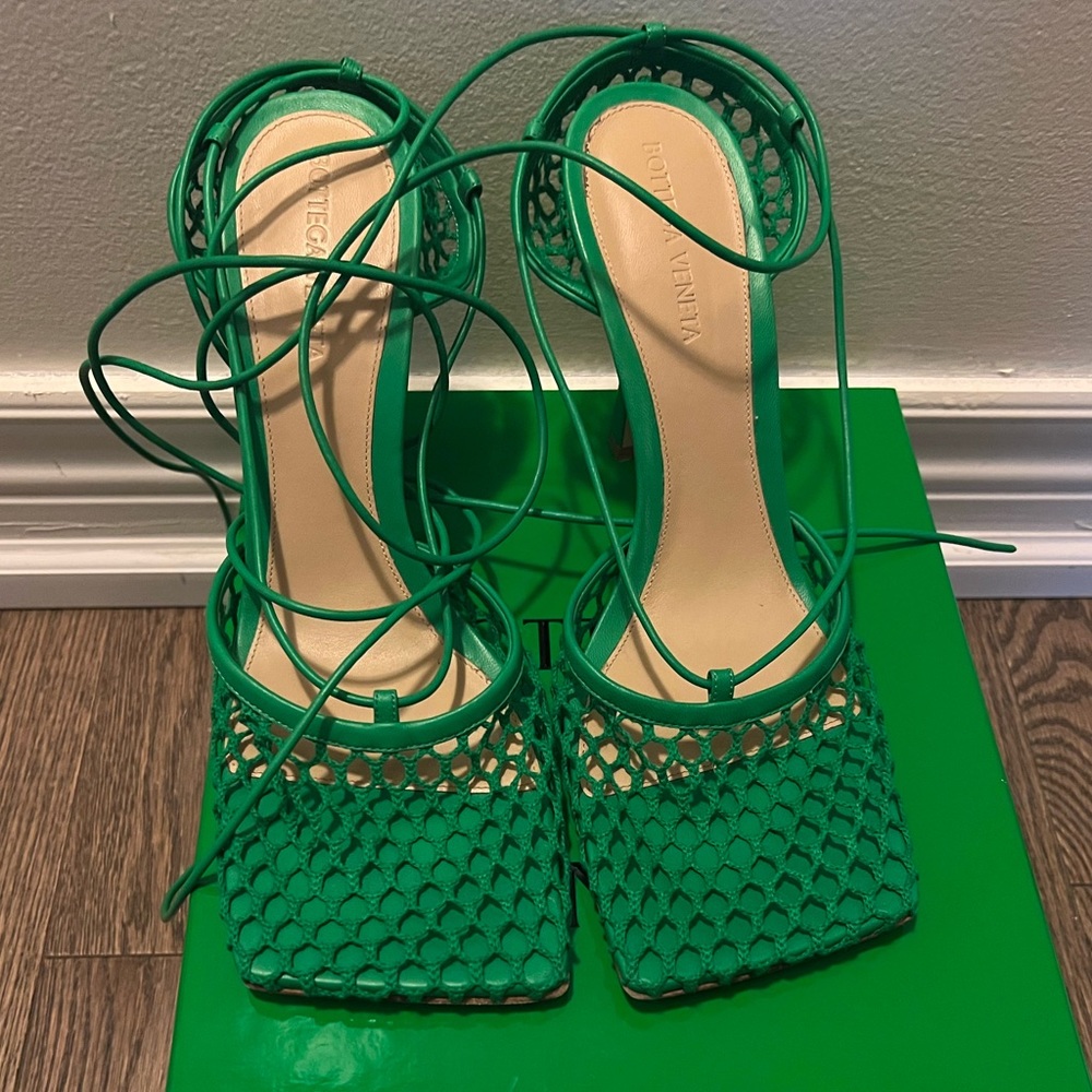 Gently used Bottega Veneta Stretch Sandal Web Color Grass Size 40.5 EU/ 10.5 US